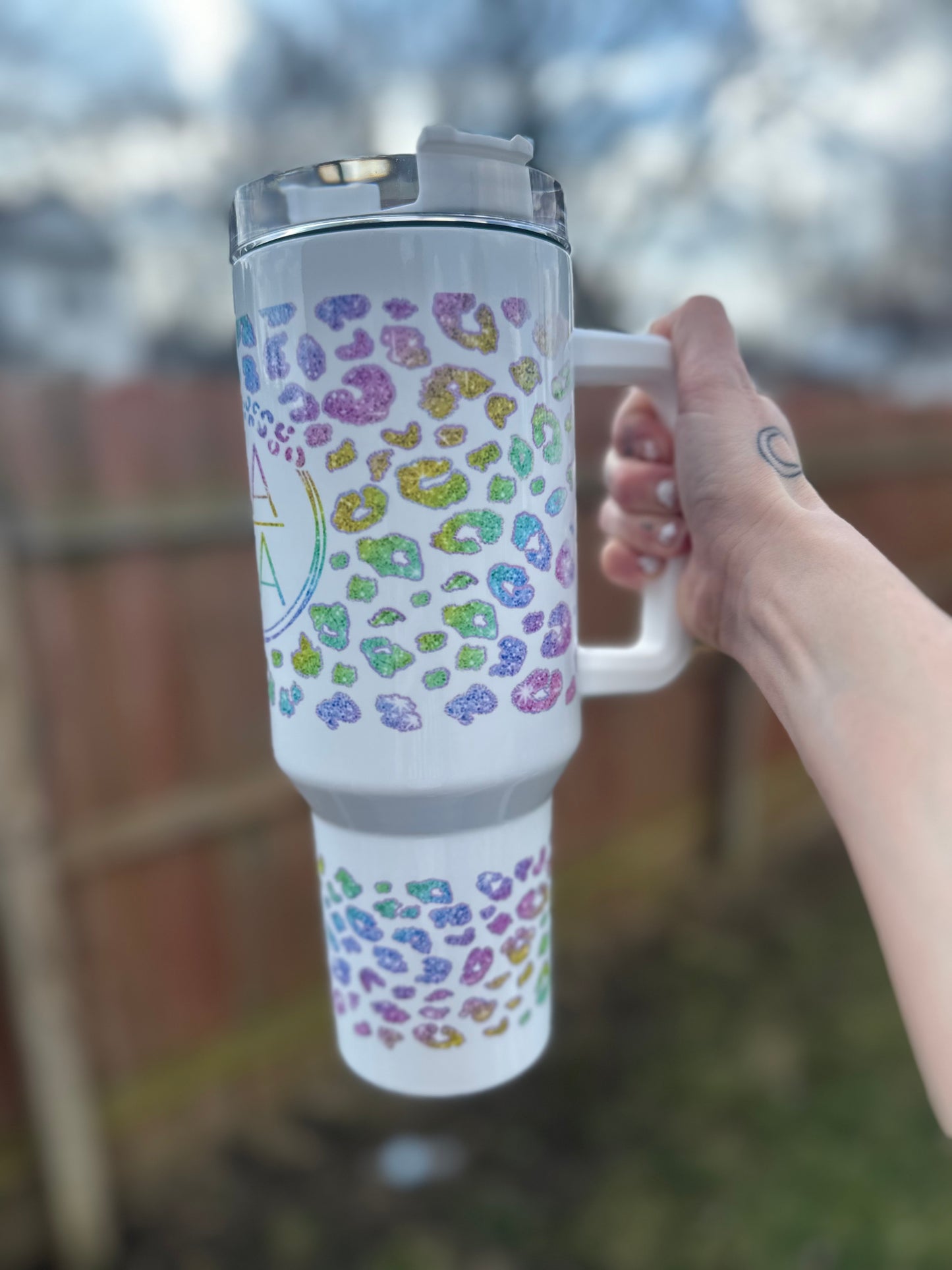 Color cheetah mama 40oz tumbler